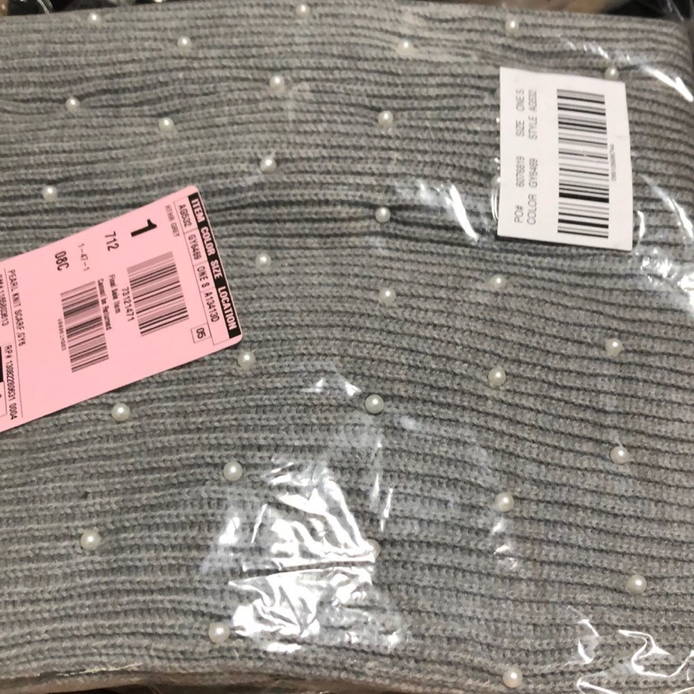 J.Crew pearl embellished scarf - Picture 3 of 3